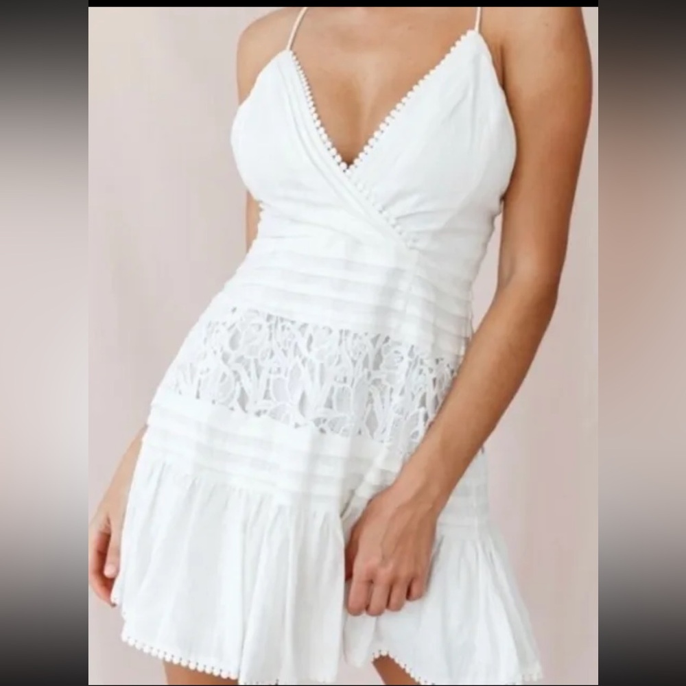 White Lace Short Summer Dress -  Selfie Leslie - Size US: Small - AUS: 8 - Bride